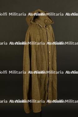 Ensemble d'uniformes. Uniform assortment. — miniature 3