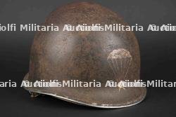 Casque de parachutiste français. French paratrooper helmet.