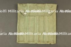 Porte-chargeurs spécifique aux commandos marine. Magazine pouches for French naval commandos.