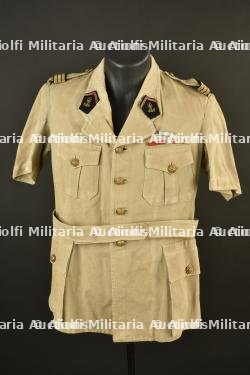 Saharienne française. French Bush Jacket.