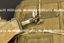 Harnais de parachute A-3 avec housse de parachute ventral. — photo 5