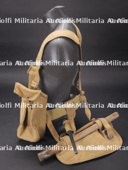 Brelage canadien. Canadian webbing equipment and accessories. — miniature 5
