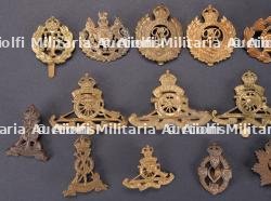 Cap badge britannique. British cap badges. — photo 3