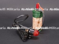 Lampe de survie pour Mae Vest. Mae Vest survival light.