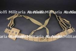 Ceinturon et brelage US. US belt and webbing equipment.