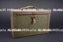 Caisse à munition cal 50 US premier modèle. US .50 Caliber Machine Gun Ammunition Box.