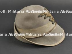 Chapeau de grande tenue de lieutenant du 4eme Régiment des Chasseurs Alpins italien. Lieutenant’s hat of the 4th Italian Alpine Hunters Regiment. — miniature 7