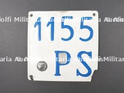 Plaque d'immatriculation fasciste. Fascist license plate.