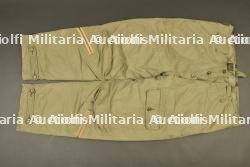 Pantalon de vol A-8. A-8 Flight Trousers.