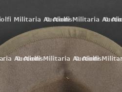 Chapeau de grande tenue d’adjudant du 1er Régiment des Chasseurs Alpins italien. Warrant officer’s hat of the 1st Italian Alpine Fighter Regiment. — miniature 11