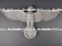 Aigle de façade. German Eagle crest.