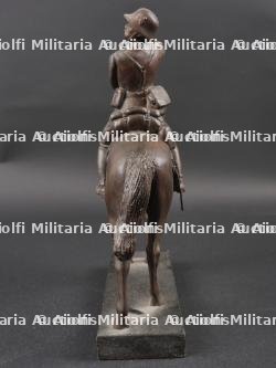 Statuette équestre. German equestrian statue. — photo 5