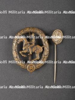 Insignes de cavalerie. German cavalry insignias. — photo 1