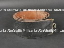 Cuir de ceinturon allemand. German Belt Leather.
