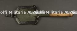 Pelle autrichienne. Austrian shovel.