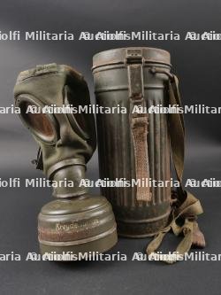 Masque anti-gaz nominatif. German named gas mask. — photo 1