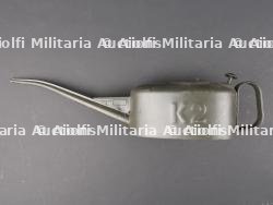 Burette d'huile allemande. German Oil Can.