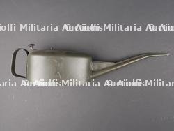 Burette d'huile allemande. German Oil Can. — miniature 2
