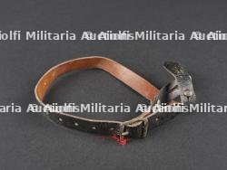 Jugulaire de casque allemand. German helmet chin strap.