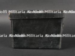 Housse pour appareils de transmission. German transmission equipment cover.