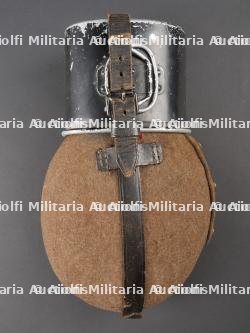 Gourde allemande. German canteen.
