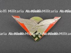 Insigne LW. Luftwaffe insignia.