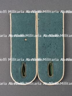 Pattes d'épaule infanterie. Infantry shoulder straps. — miniature 4