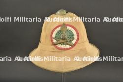 Casque tropical italien. Italien tropical helmet.
