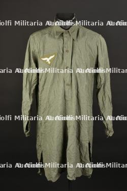 Chemise allemande. German shirt.