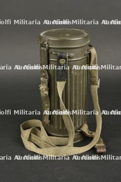 Masque anti-gaz. German gas mask.