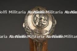 Superbe et rare paire de pistolets à double canons fin XVIIIe Canon Tordu garnitures en argent, platines silex transformées à percussion — miniature 17