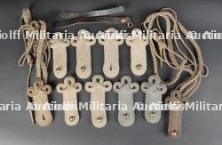 Fort lot de trèfles d'épaule et aiguillettes de hussards