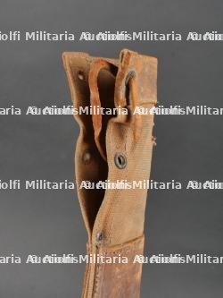 Sabre d'officier supérieur d'infanterie modèle 1855 avec sa gaine de protection. — photo 5