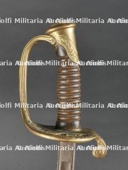 Sabre d'officier supérieur d'infanterie modèle 1855 avec sa gaine de protection. — photo 13