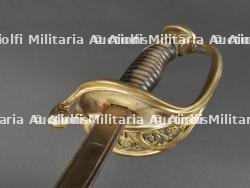 Sabre d'officier supérieur d'infanterie modèle 1855 avec sa gaine de protection. — photo 17