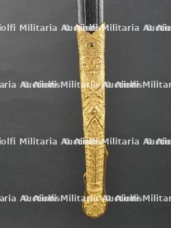 Rare et beau sabre d'officier supérieur de marine dans son coffret offert par les instructeurs canonniers du Souverain en 1884 au Commandant Alquier — photo 4