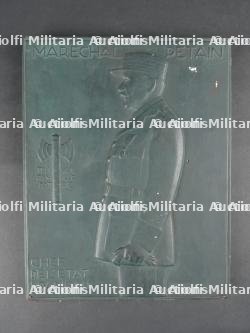 Plaque Maréchal Pétain.