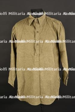 Chemise britannique.
