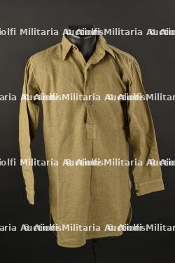 Chemise britannique.