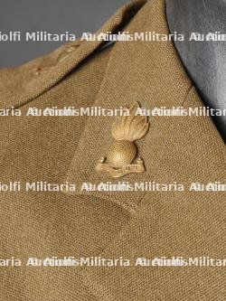 Vareuse de Lieutenant de l'artillerie. — photo 5