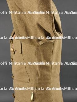 Vareuse de Lieutenant de l'artillerie. — miniature 15
