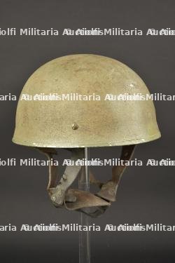 Casque de parachutiste britannique.