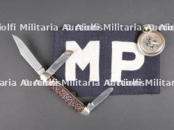 Brassard MP et accessoires. — miniature 1