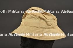Chapeau US.