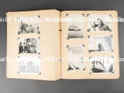 Scrapbook de Harold S Powers.