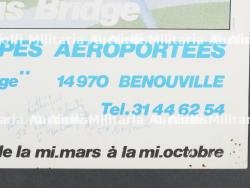 Affiche signée par le Major Howard. — photo 3