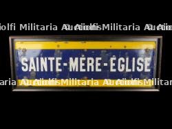 Plaque émaillée de la ville de Sainte-Mère-Eglise. — photo 1