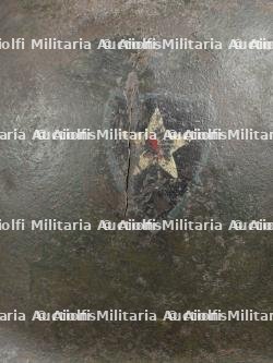 Casque de la 2ème DI US avec impact et identifié. — photo 2