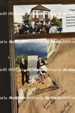 Poupée Ruppert dédicacée par les vétérans britannique. — photo 12