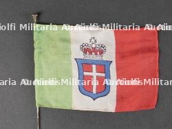 Lot de drapeaux et fanions. Lot of flags and pennants. — miniature 9